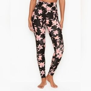 Victoria's Secret Side Pocket White Lilly Leggings,  12, NWOT